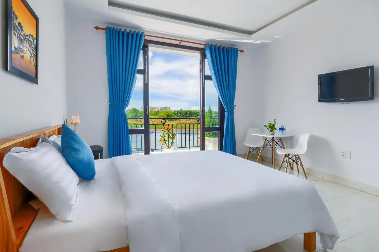 Gio Chieu Homestay - Riverside & Swimming Pool هوي ان